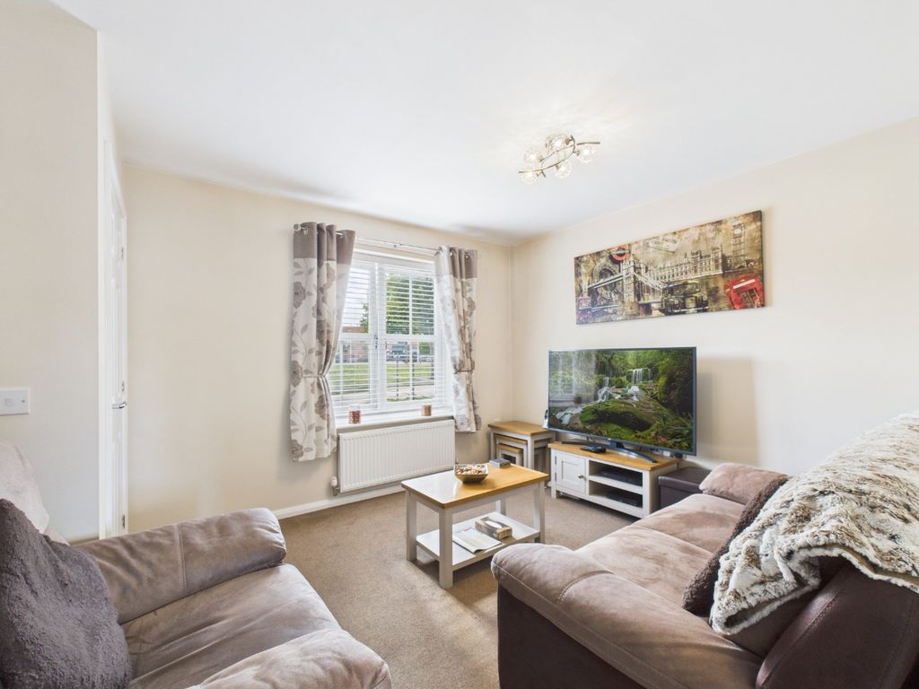 Property photo 3 of 11 4145308