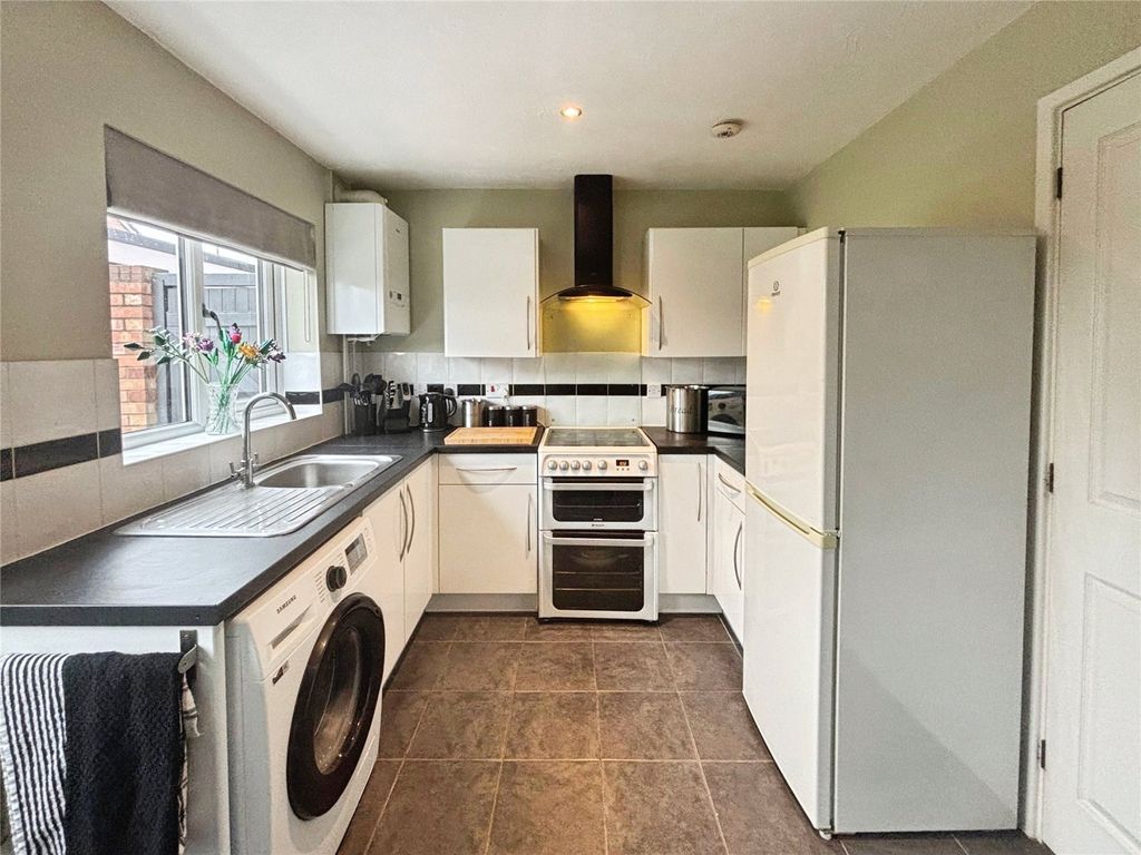 Property photo 2 of 11 Breakfast Kitchen