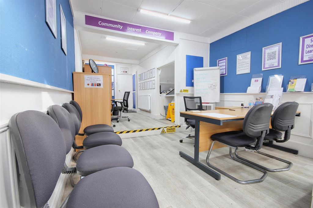 Property photo 2 of 11 Southgate, Hornsea (2).Jpg