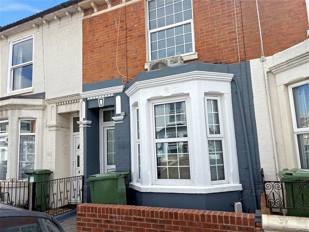 Property photo 1 of 4 Front