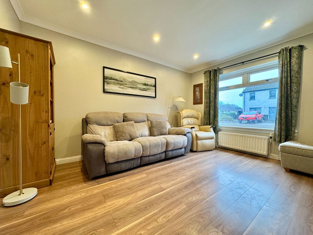 Property photo 2 of 26