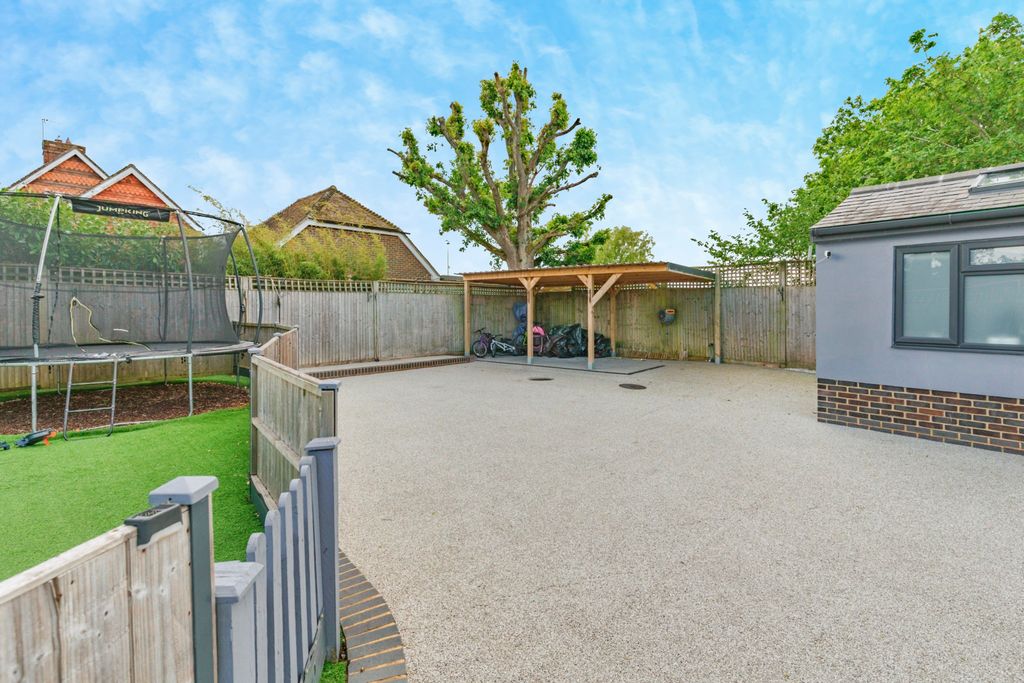 Additional image 14 of Land for saleDunsfold Road, Cranleigh GU6