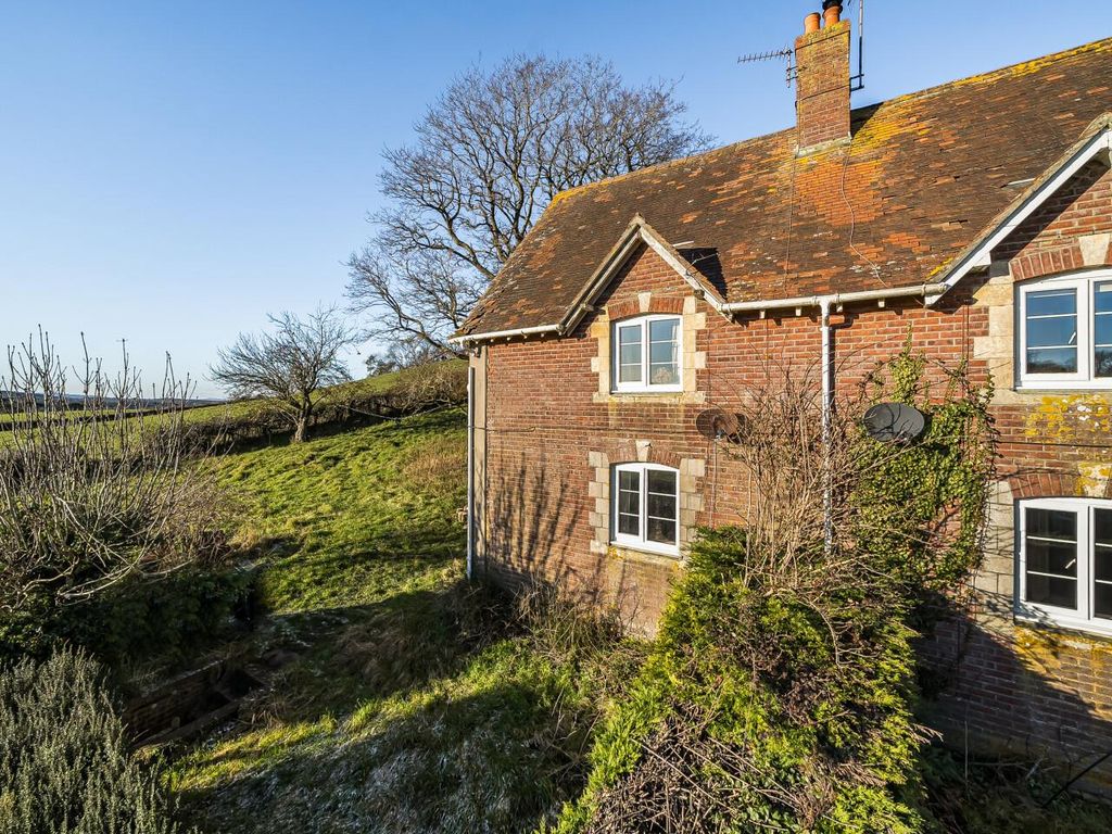 Property photo 2 of 11 1395426-4-695Bc8515c7F2.Jpg