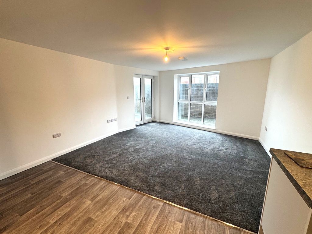 Property photo 3 of 6