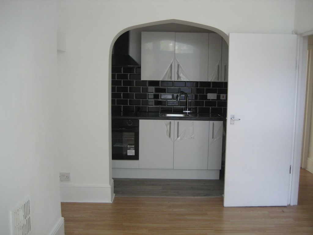 Property photo 2 of 9 Img_0880
