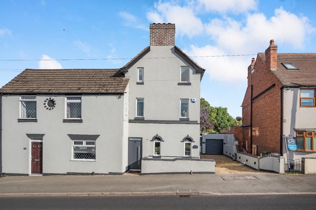 Property photo 2 of 62 8661192-Exterior21.Jpg