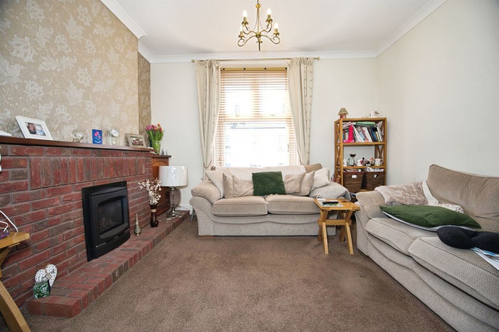 Property photo 3 of 14