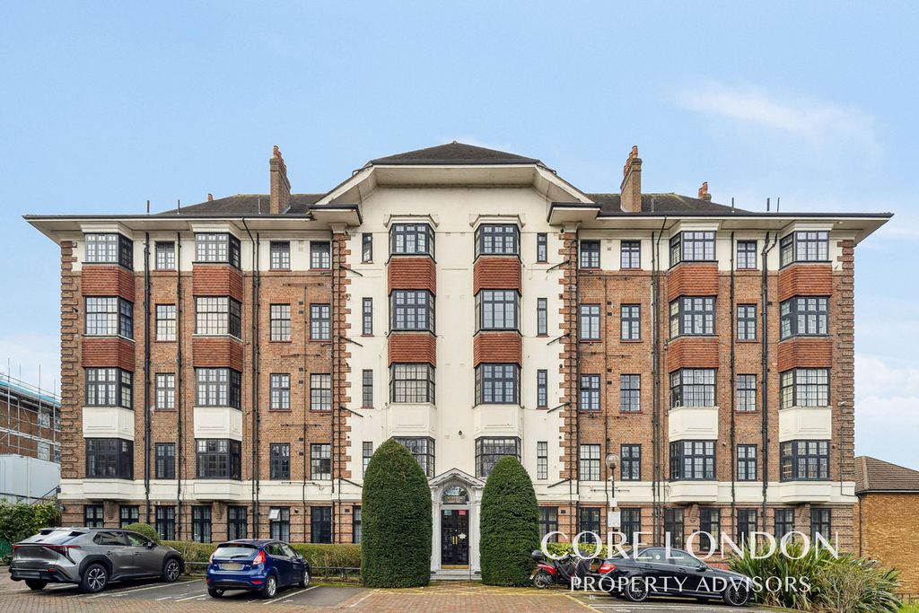 Property photo 1 of 8