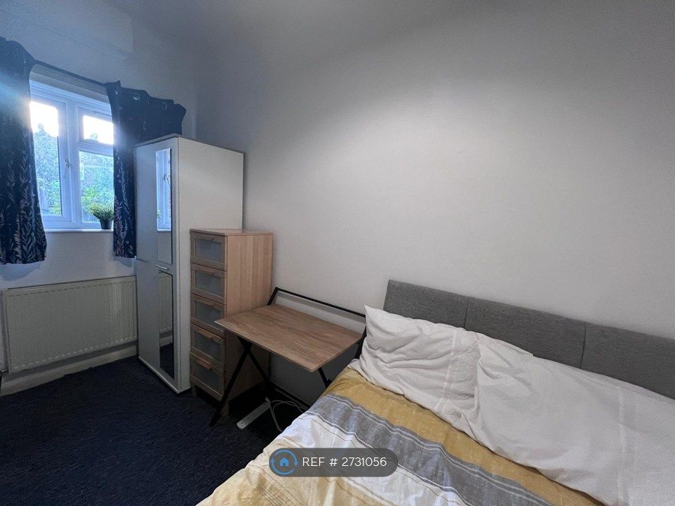 Property photo 1 of 9 Bedroom 2