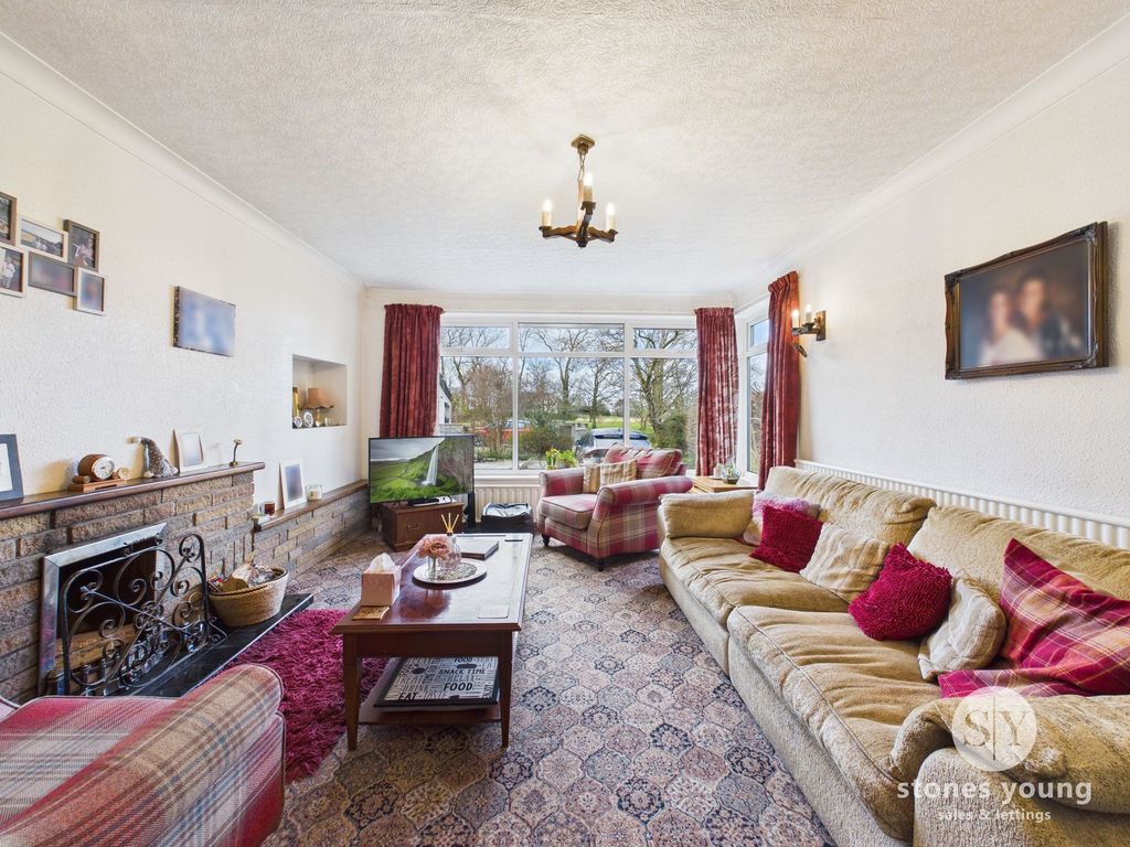 Property photo 2 of 43