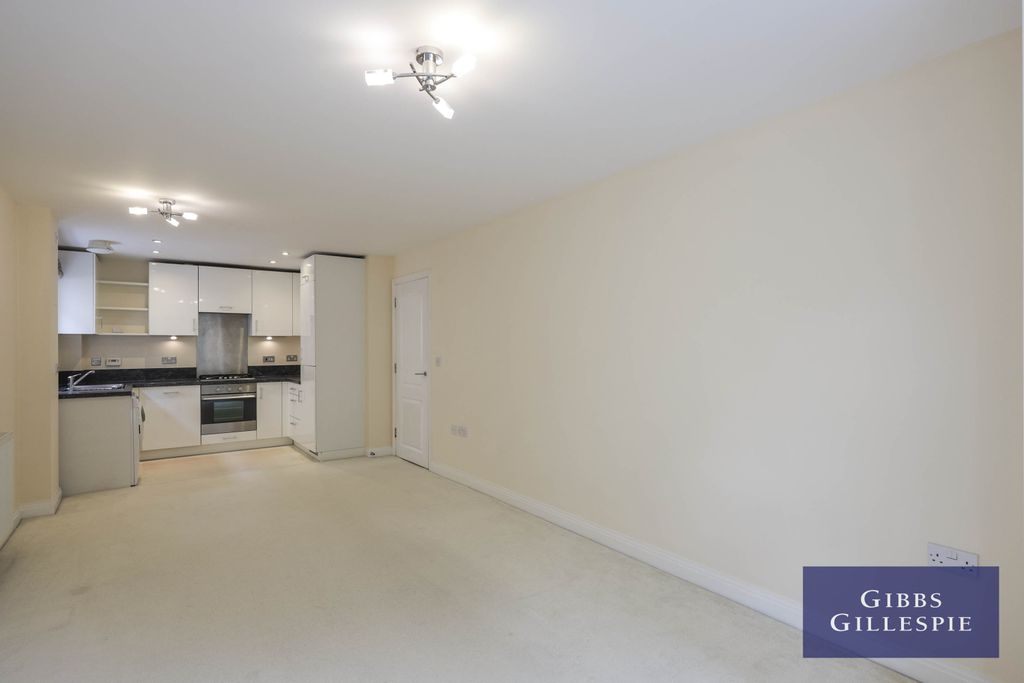 Property photo 2 of 10 2