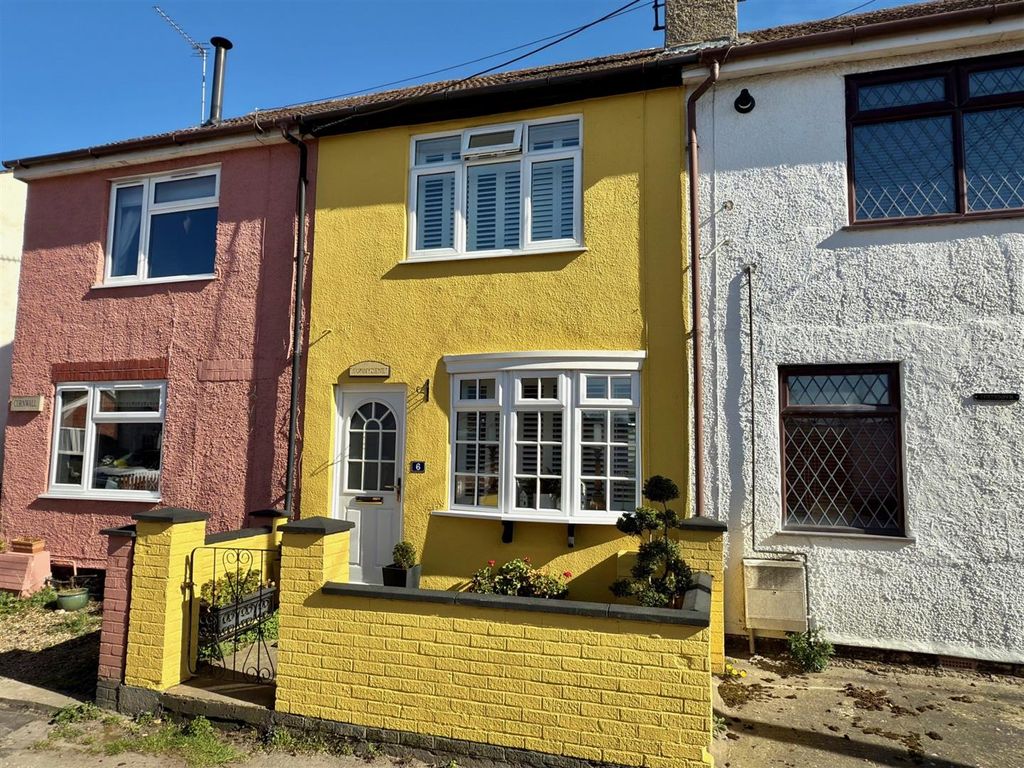 Property photo 1 of 32 Front.Jpg