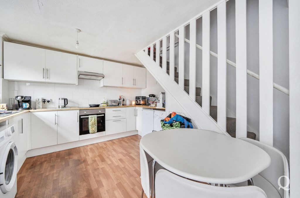 Property photo 2 of 15 d445Fdf6-2Fcd-478...