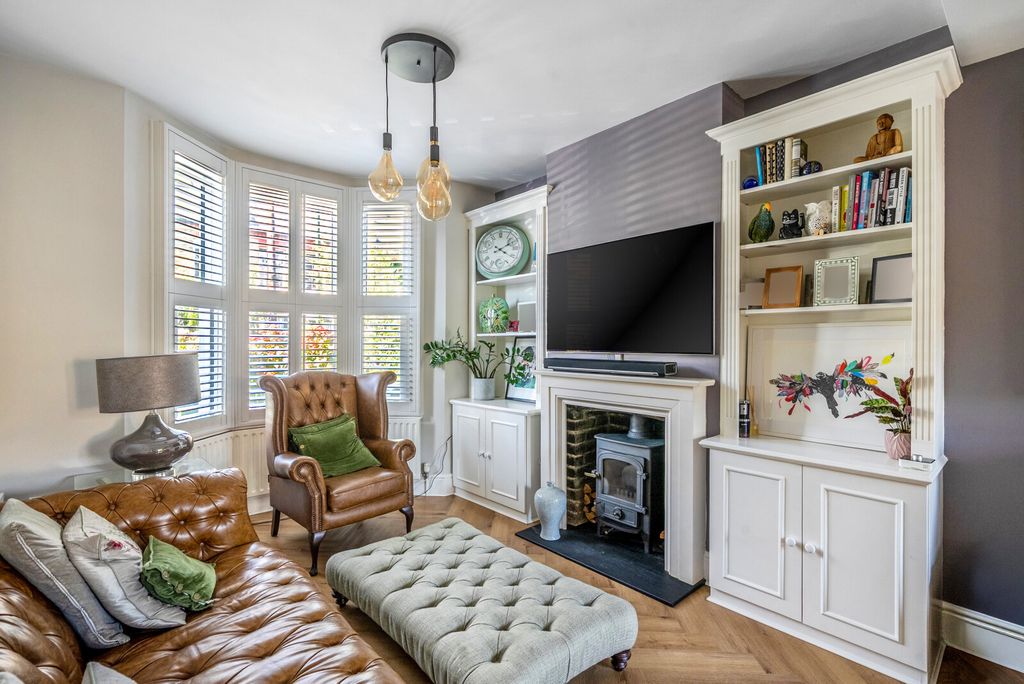 Property photo 2 of 12 23-6A68A02694908-...