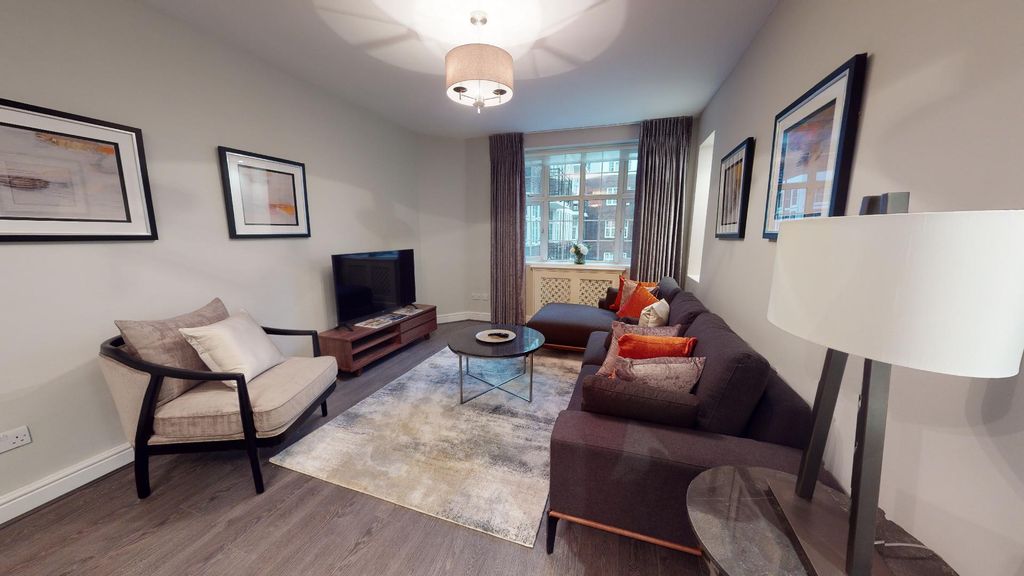 Property photo 1 of 9 Princes-Court-Brompton-Road-Knightsbridge-Sw3-1102