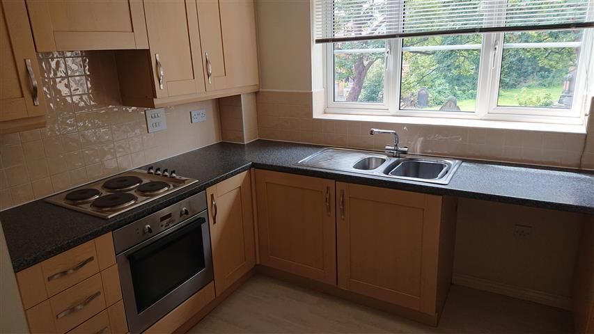 Property photo 2 of 9 Kitchen