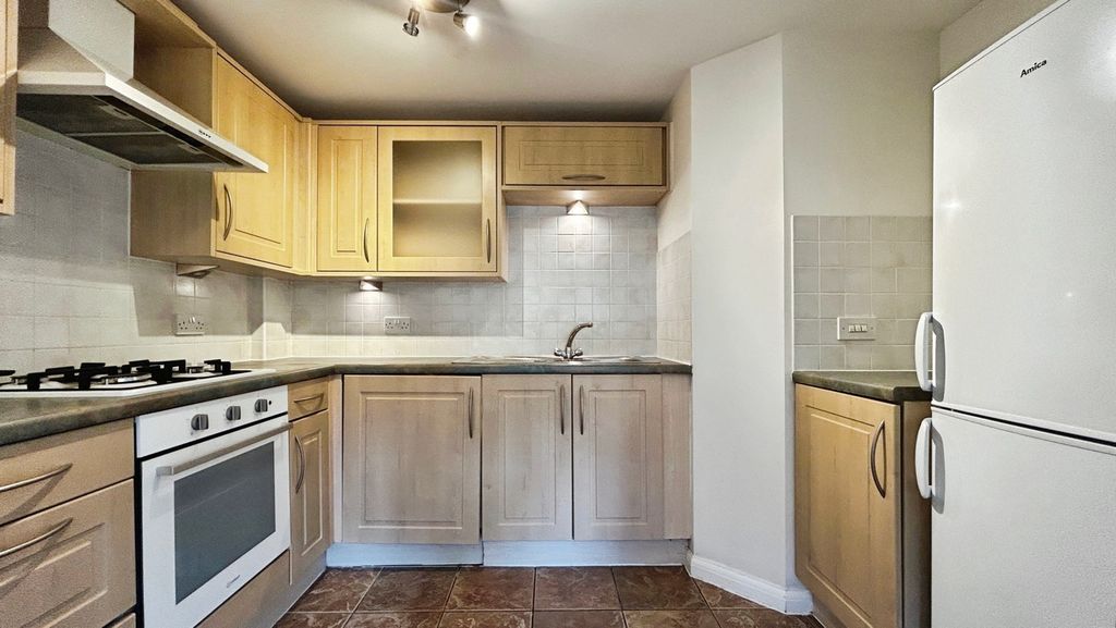 Property photo 2 of 8 Pbox-Img.Jpg