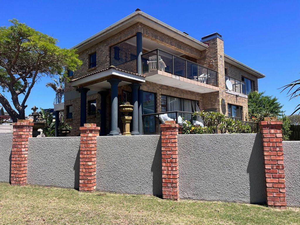 Property photo 1 of 66