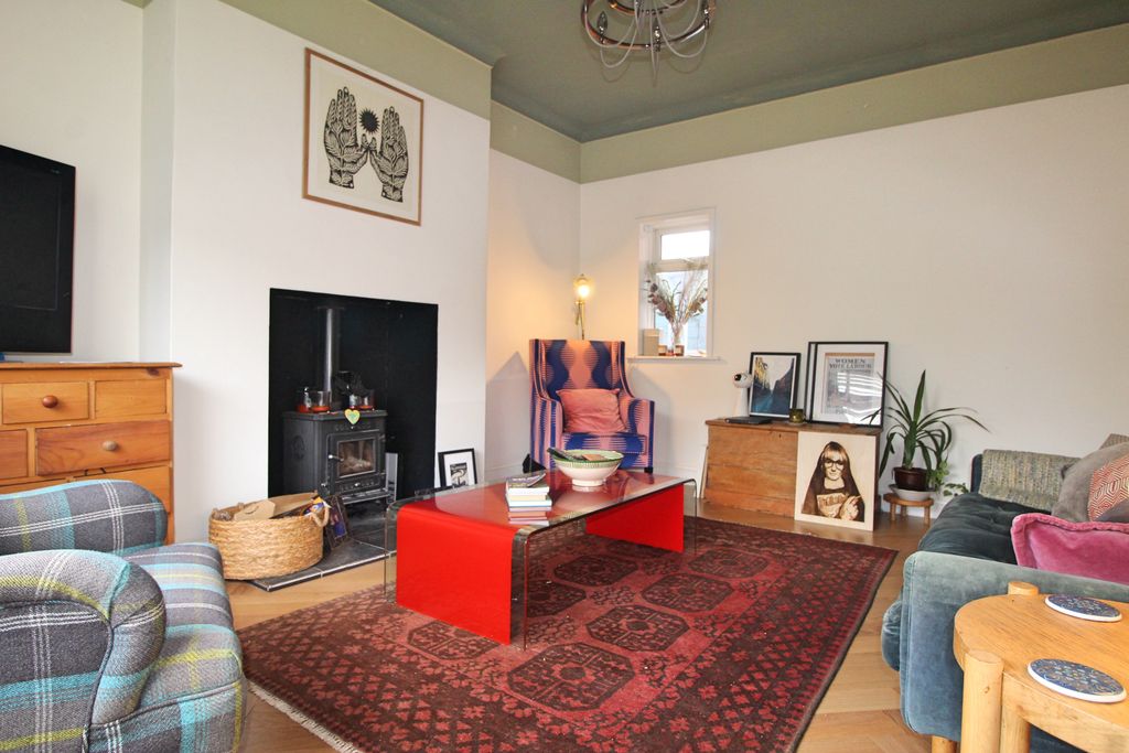 Property photo 3 of 21 Photo #3