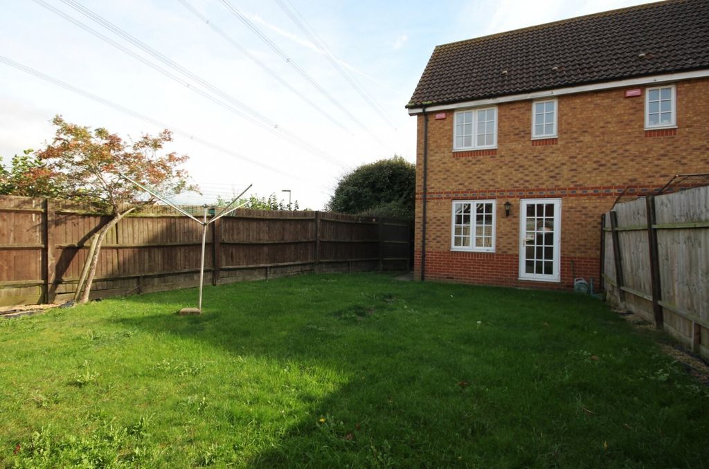 Property photo 2 of 12 Back