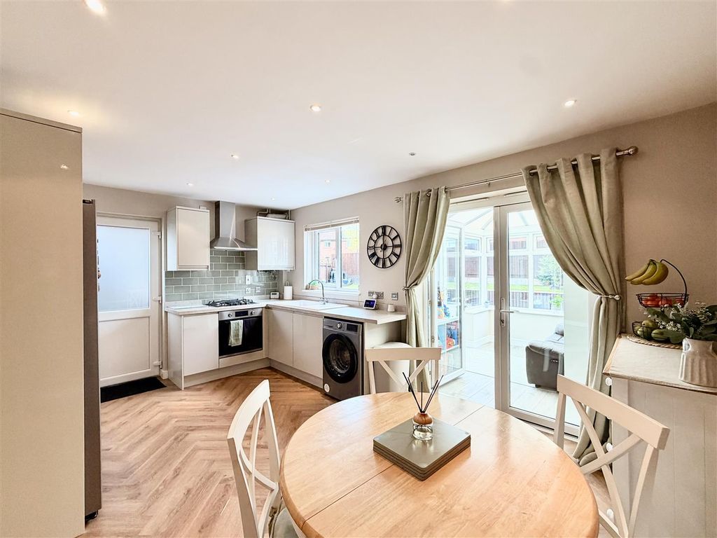 Property photo 2 of 27 2