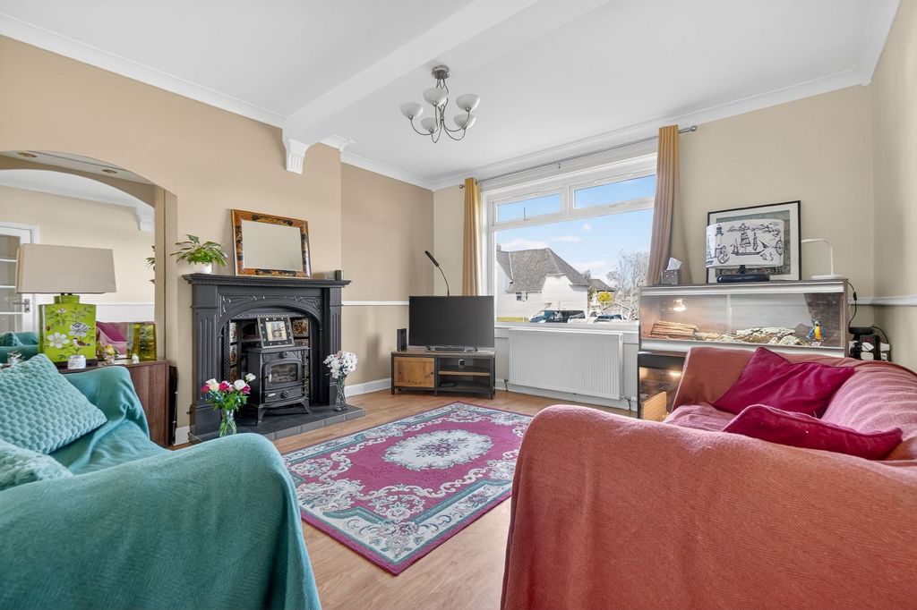 Property photo 2 of 24