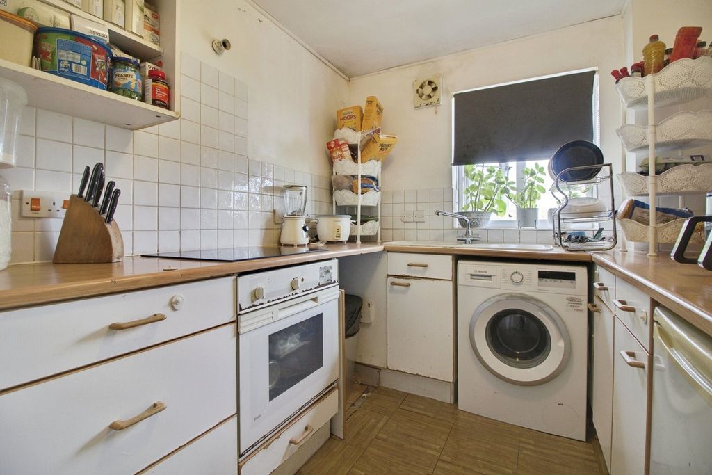 Additional image 5 of 2 bed flat for saleCreamery Court, Letchworth Garden City SG6