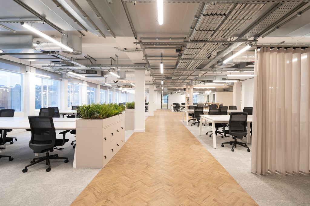 Property photo 1 of 16 1st Floor - Fully Fitted