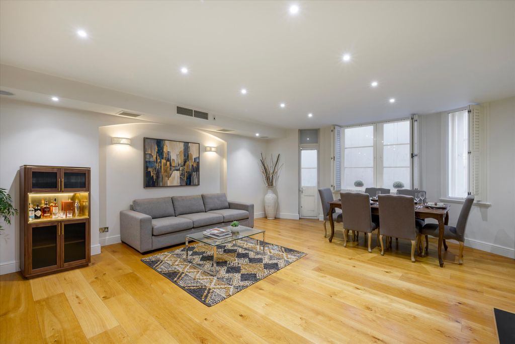 Property photo 1 of 11 Image