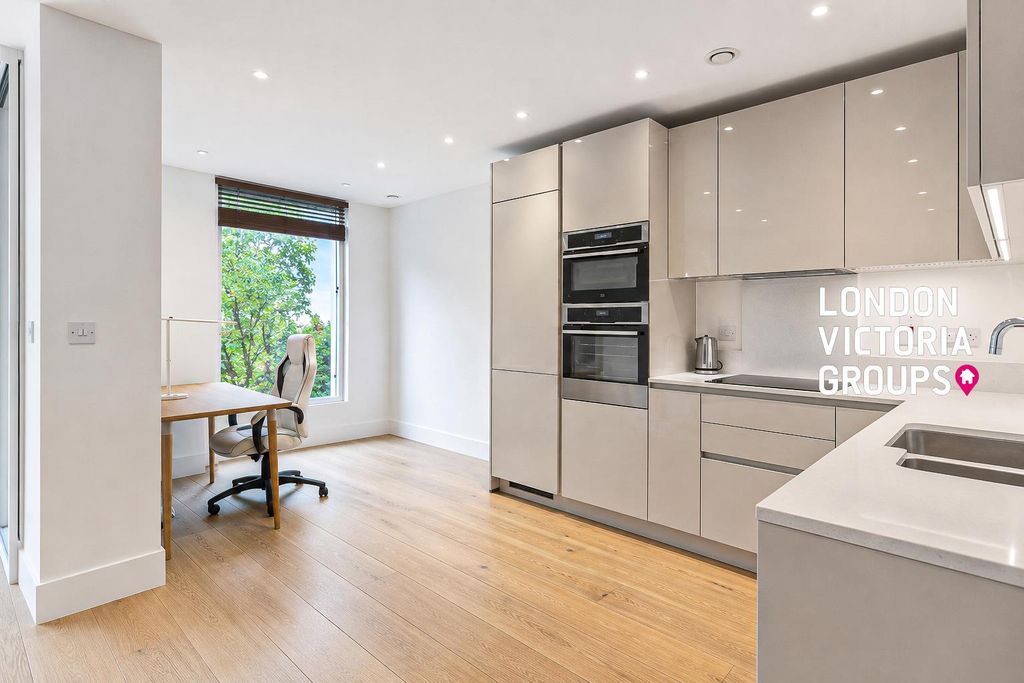 Property photo 3 of 10 1-11565.Jpg