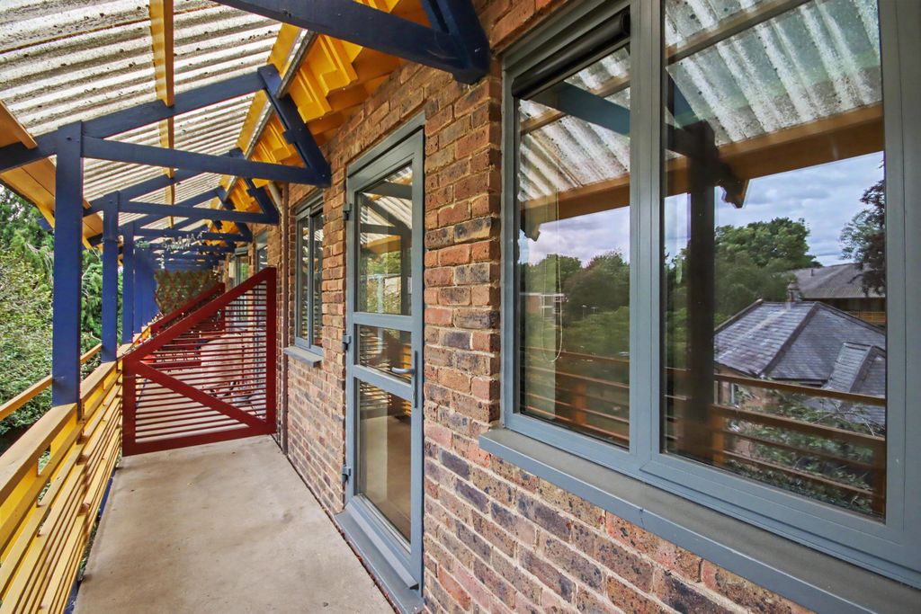 Property photo 3 of 20 16 Queensway, Cambridge, Cb2 8Ax