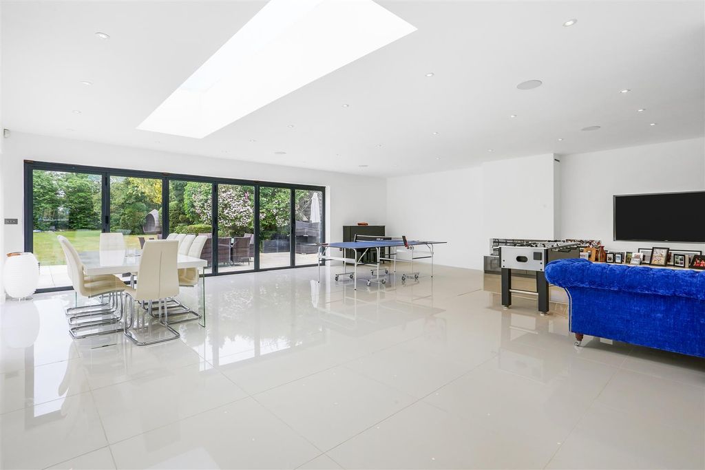 Property photo 3 of 61 1699845791 - 30.Jpg