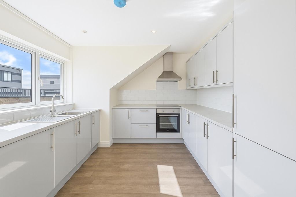 Property photo 1 of 6 328 Image 1.Png