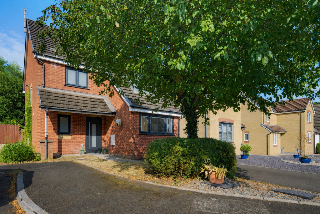 Property photo 3 of 42