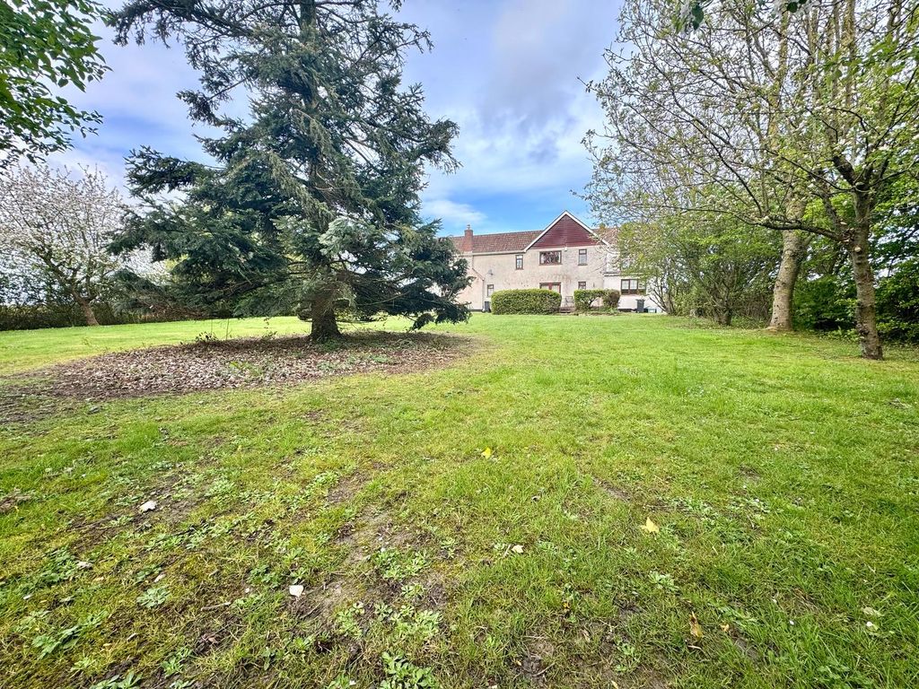 Property photo 1 of 28 Rear Garden