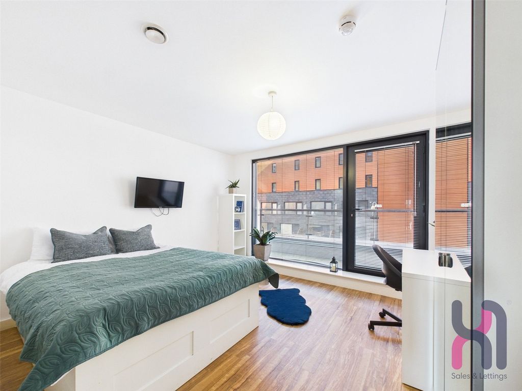 Property photo 2 of 15 Picture No. 76