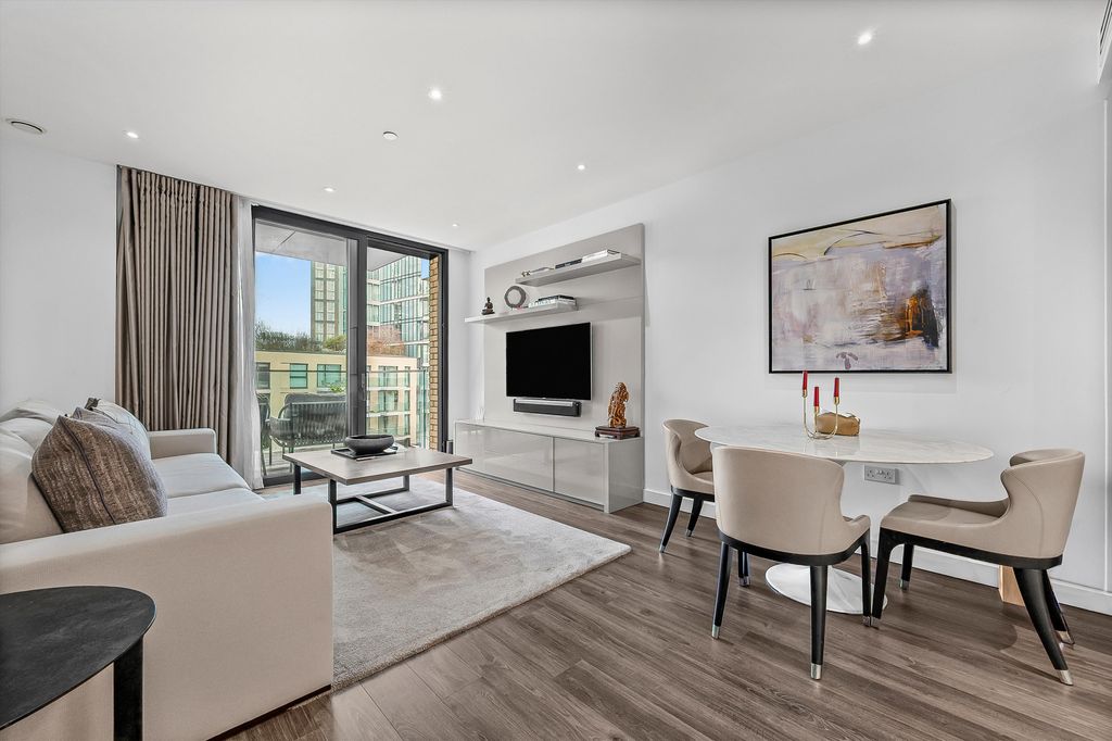 Property photo 3 of 13 Image