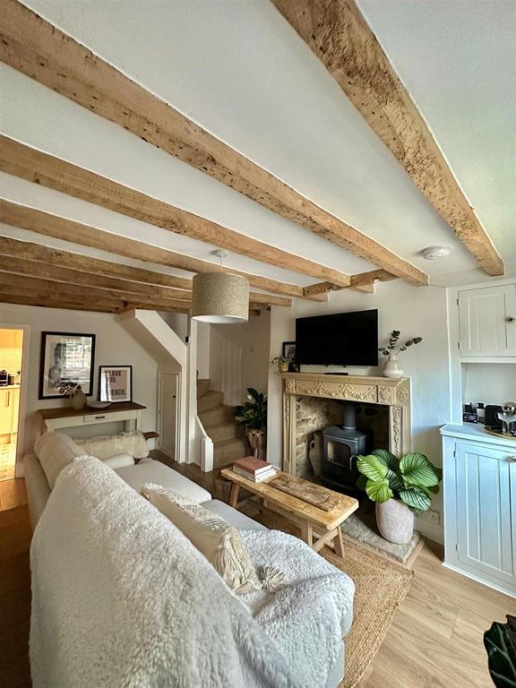 Property photo 3 of 13 6B99Fe00-4Ccb-4154-8Cbc-Aa337c4dcc00.Jpg