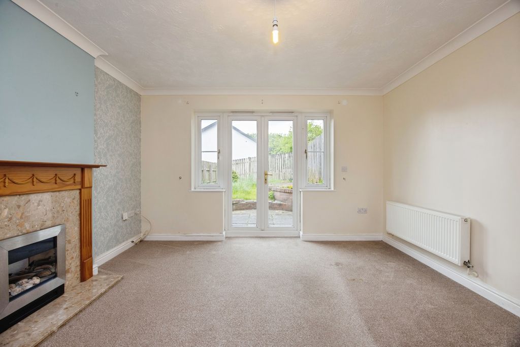 Property photo 3 of 20 Pbox-Img.Jpg