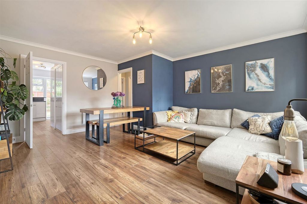 Property photo 1 of 24