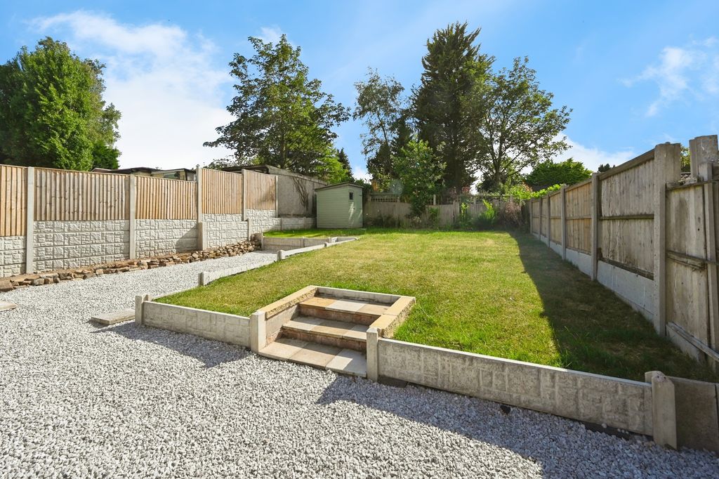 Property photo 3 of 17 Photo