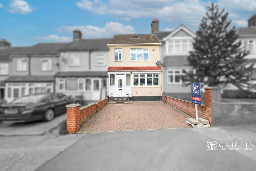 Property photo 1 of 15 1P1875892Edit
