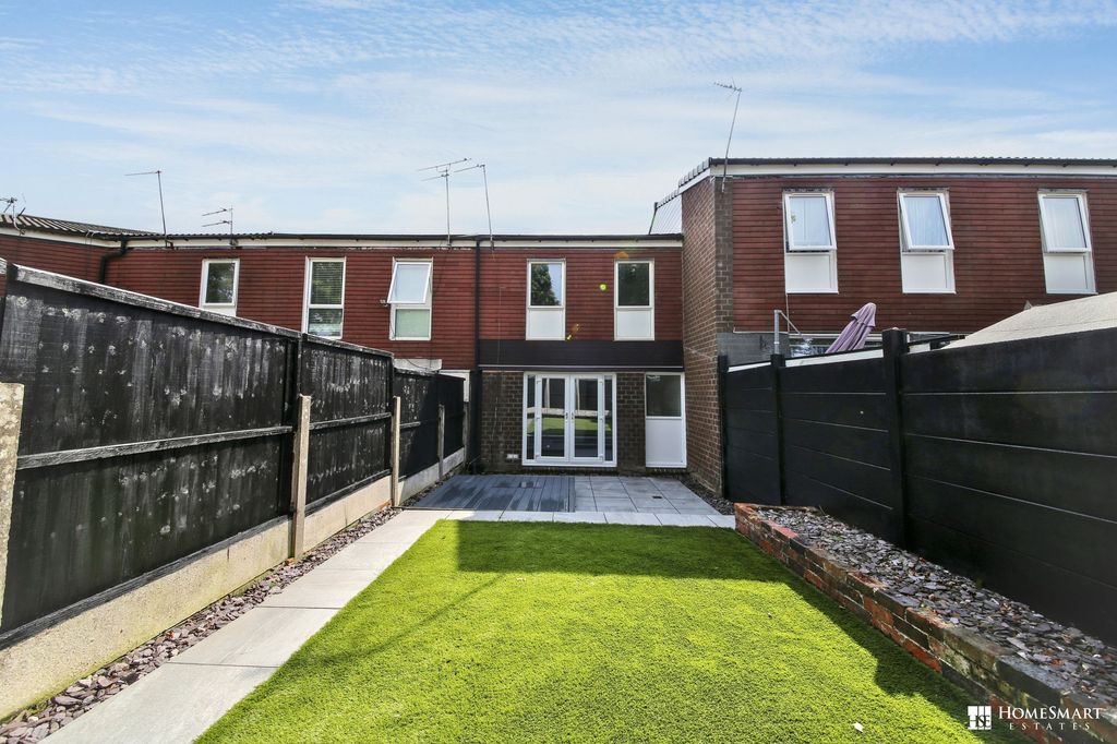 Property photo 1 of 16 Garden