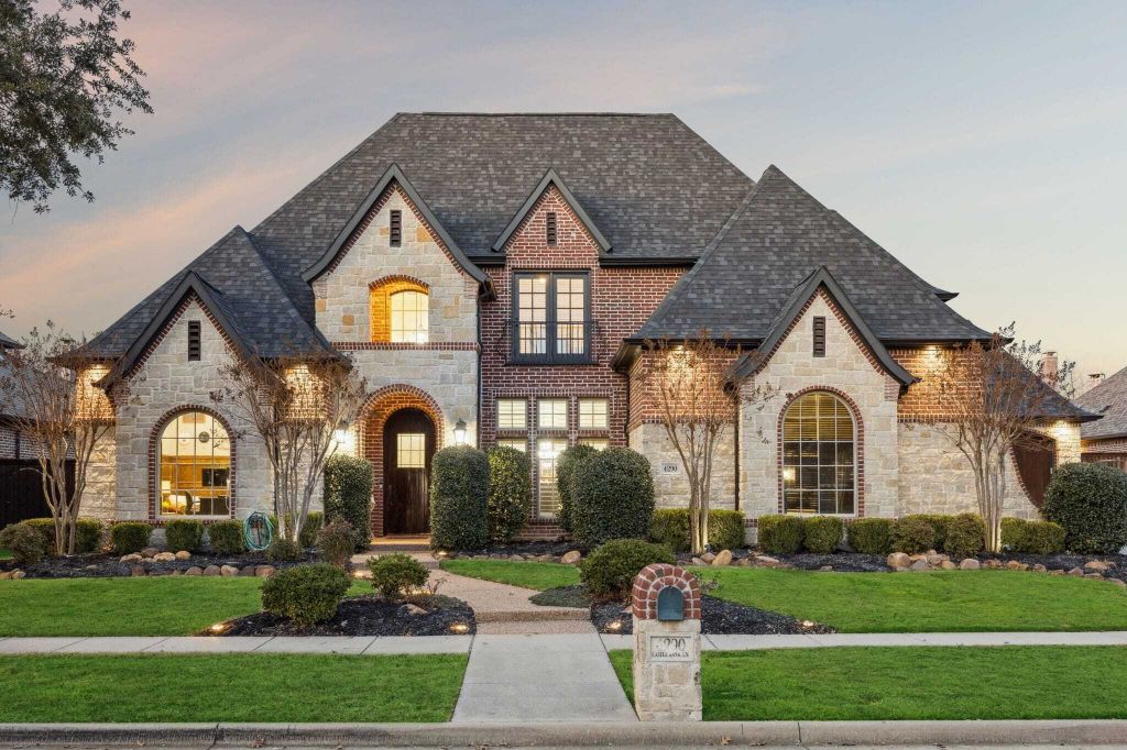 Property photo 1 of 31