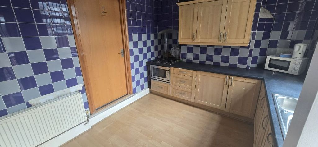 Property photo 1 of 3