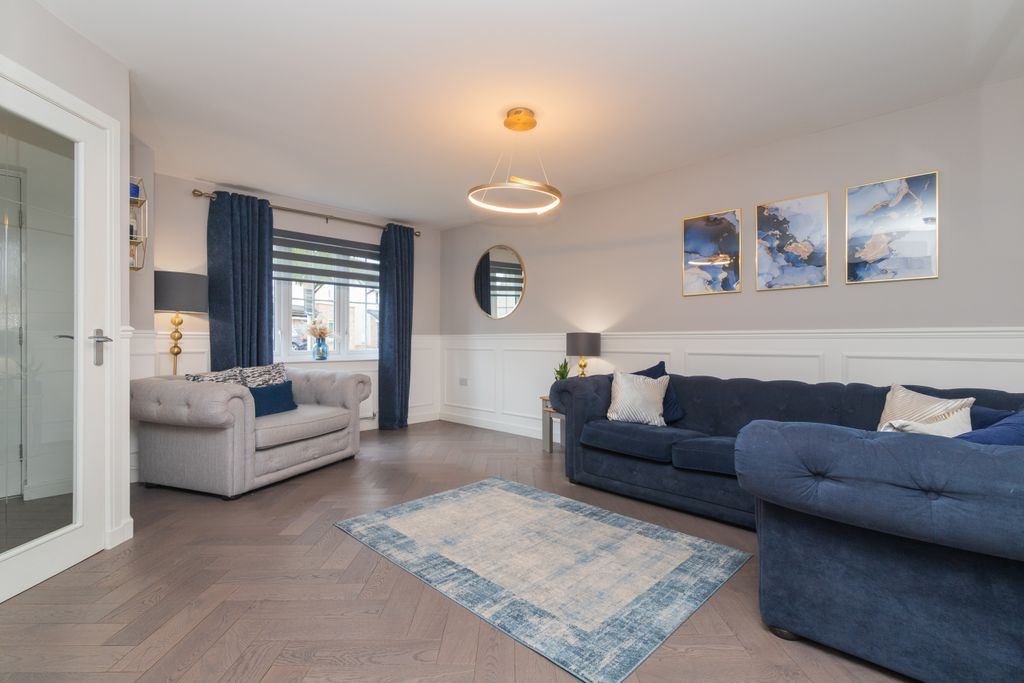 Property photo 2 of 33 81 Rosemont Place, Barrhead G78 1Fe L-3