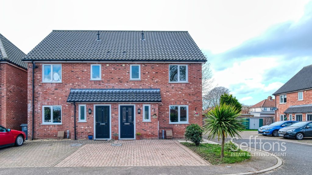 Property photo 1 of 13 Dscf3853_3