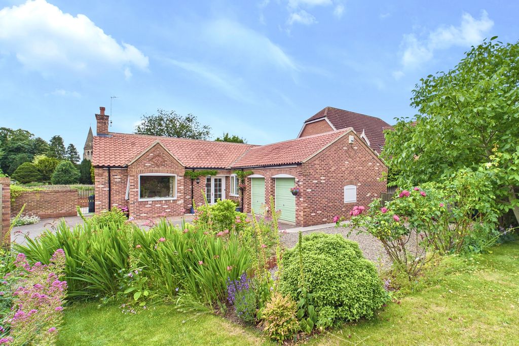 Property photo 1 of 25 c3c955Dde8B04753B6F00De829605124_100_Cam02279G0-Pr