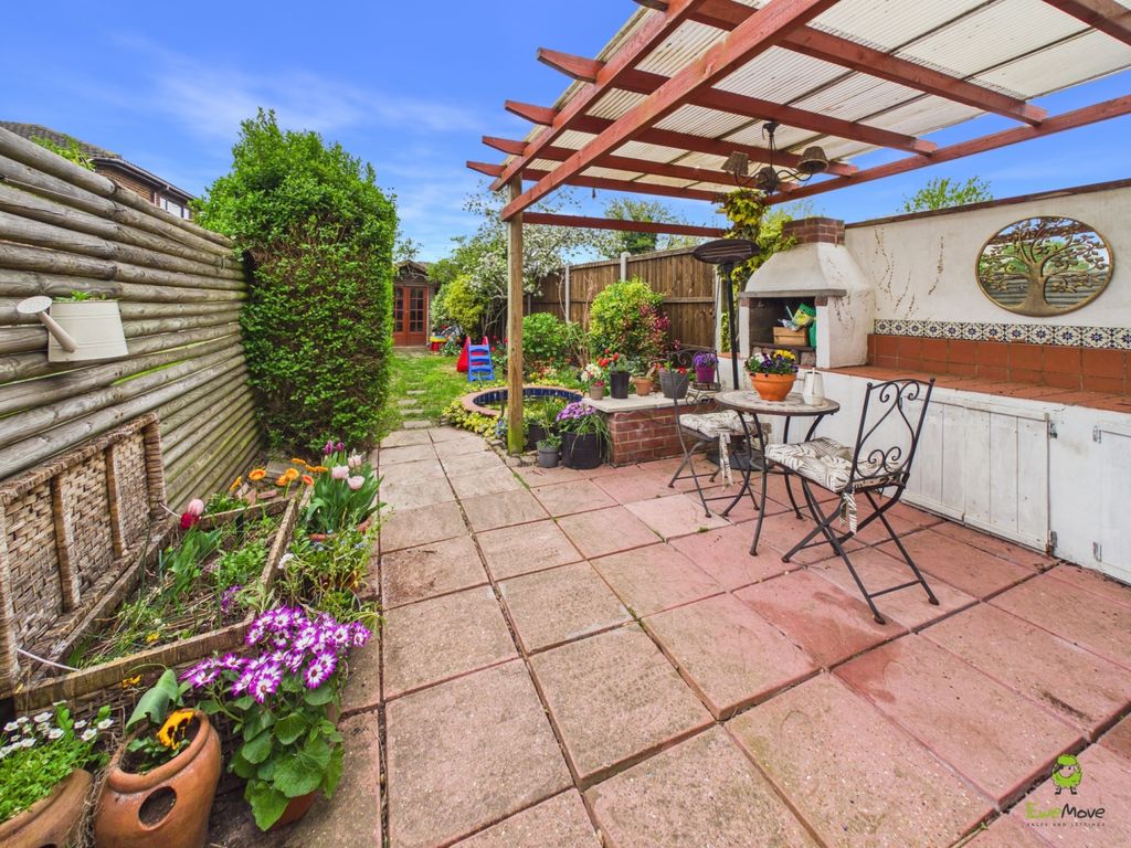 Property photo 3 of 19 Presented By Clinton At Ewemove Bexleyheath And D