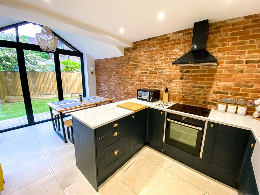 Property photo 2 of 18 Kitchen Diner